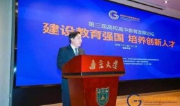 专爆料新闻的专家,深度解析新闻背后的真相